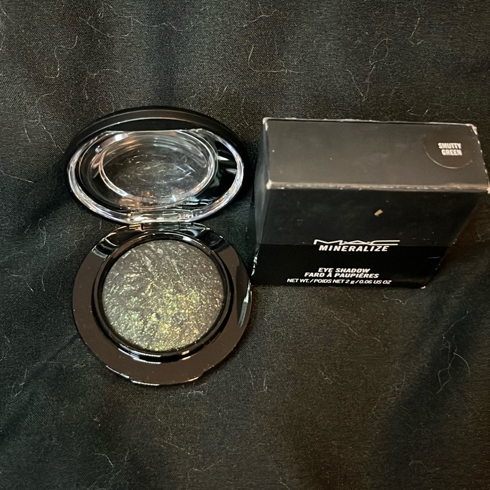 MAC COSMETICS MINERALIZE EYE SHADOW